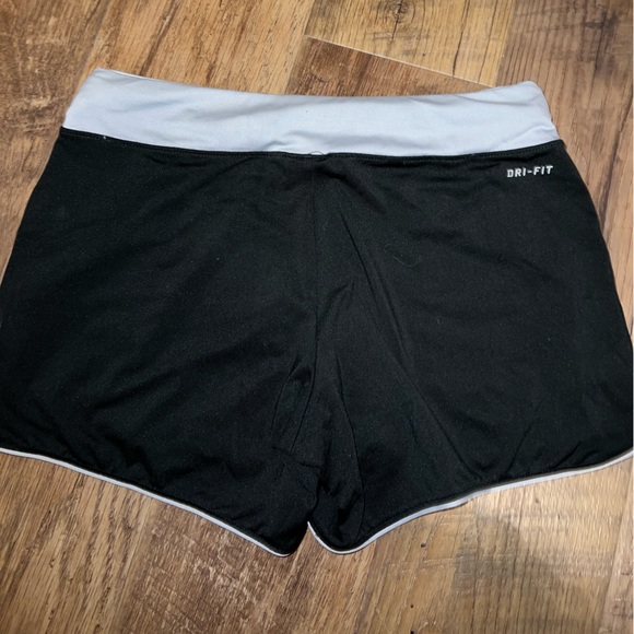 Nike dri-fit athletic shorts - Picture 2 of 2